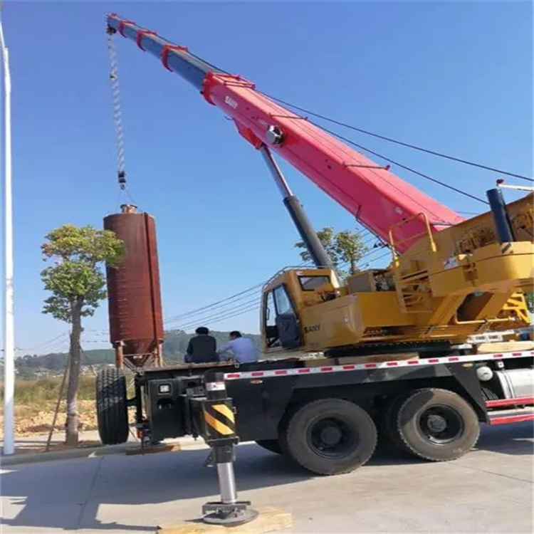 下陆专业吊车租赁多少钱